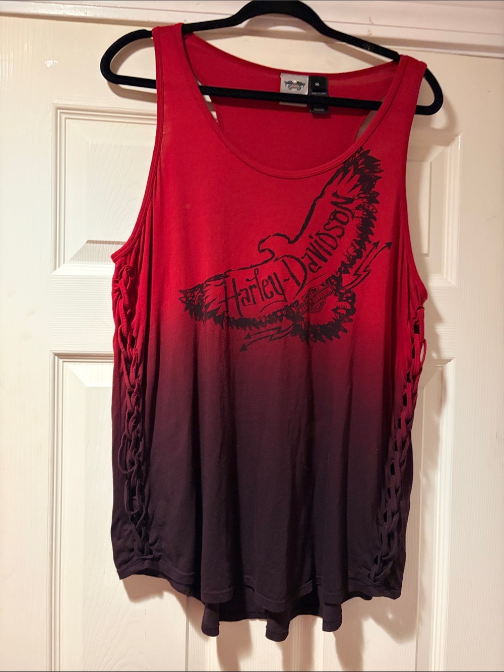 Harley-Davidson Tank with Braided Sides in Red to Black Ombre XL